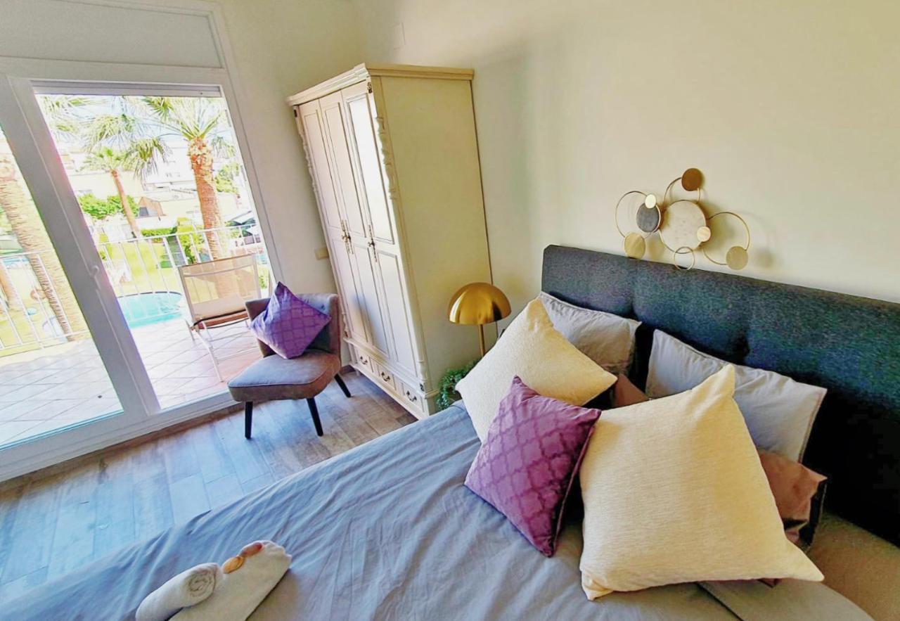 Cheerful Townhouse Center Sitges 5 Bedrooms Pool And Terrace Zewnętrze zdjęcie