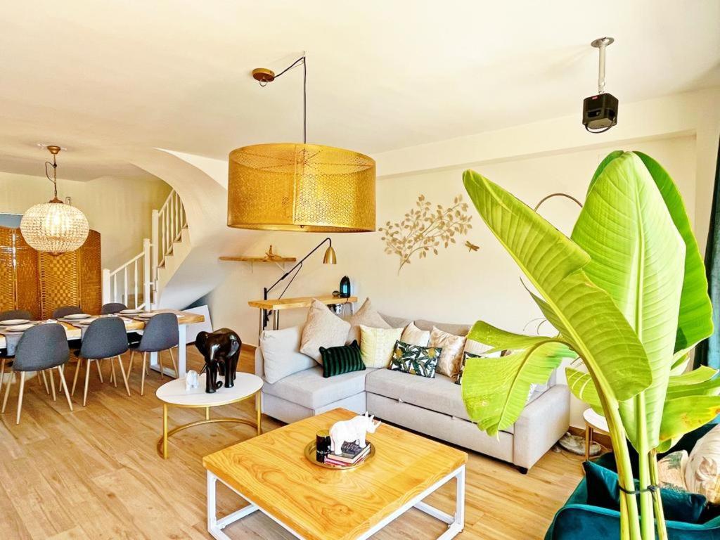 Cheerful Townhouse Center Sitges 5 Bedrooms Pool And Terrace Zewnętrze zdjęcie